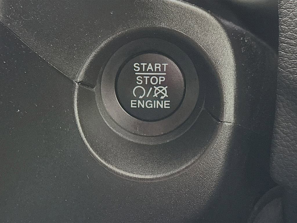 Used 2019 Jeep Compass Latitude w/ Cold Weather Group image 19