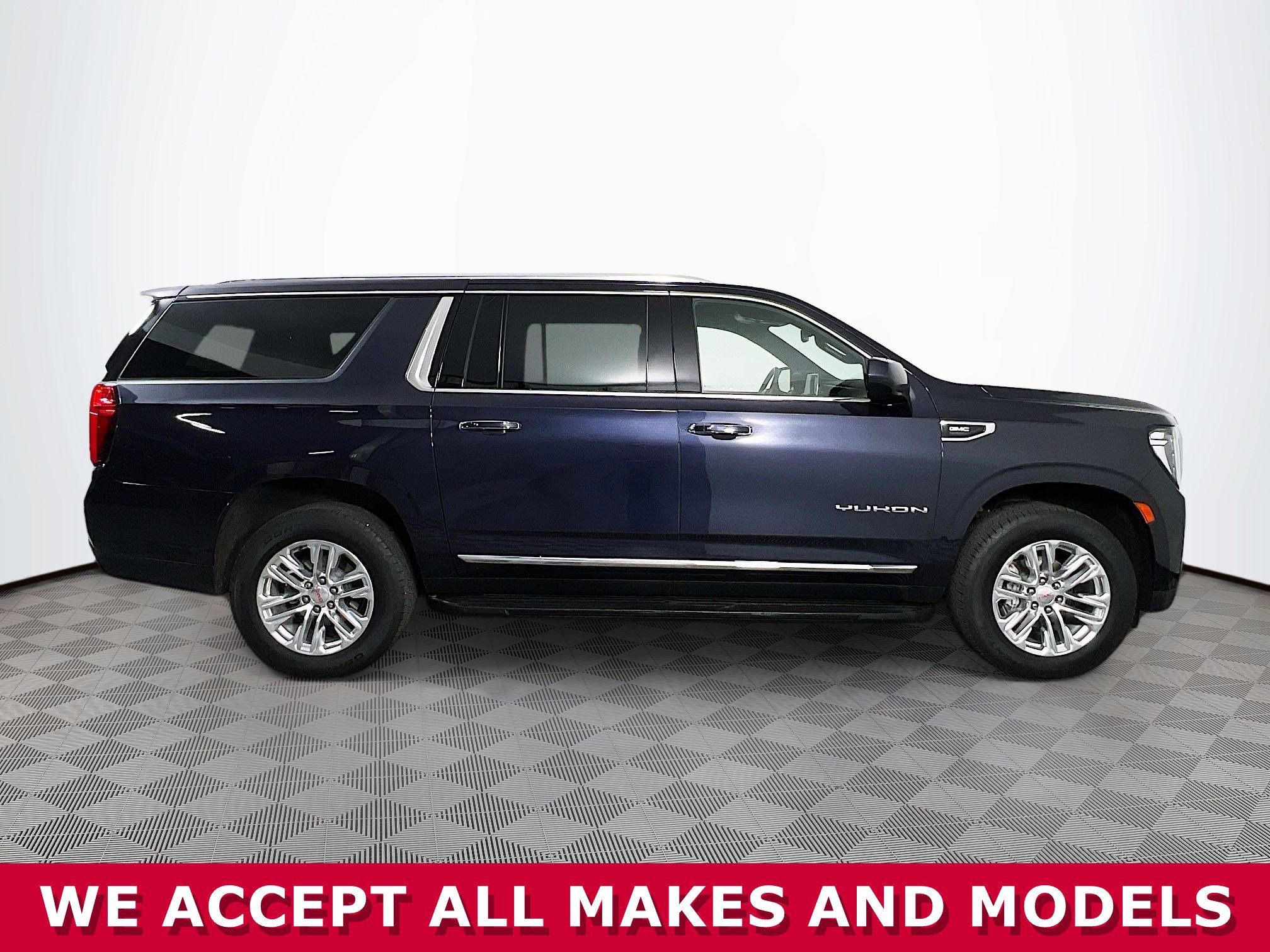 Used 2024 GMC Yukon XL SLT image 33