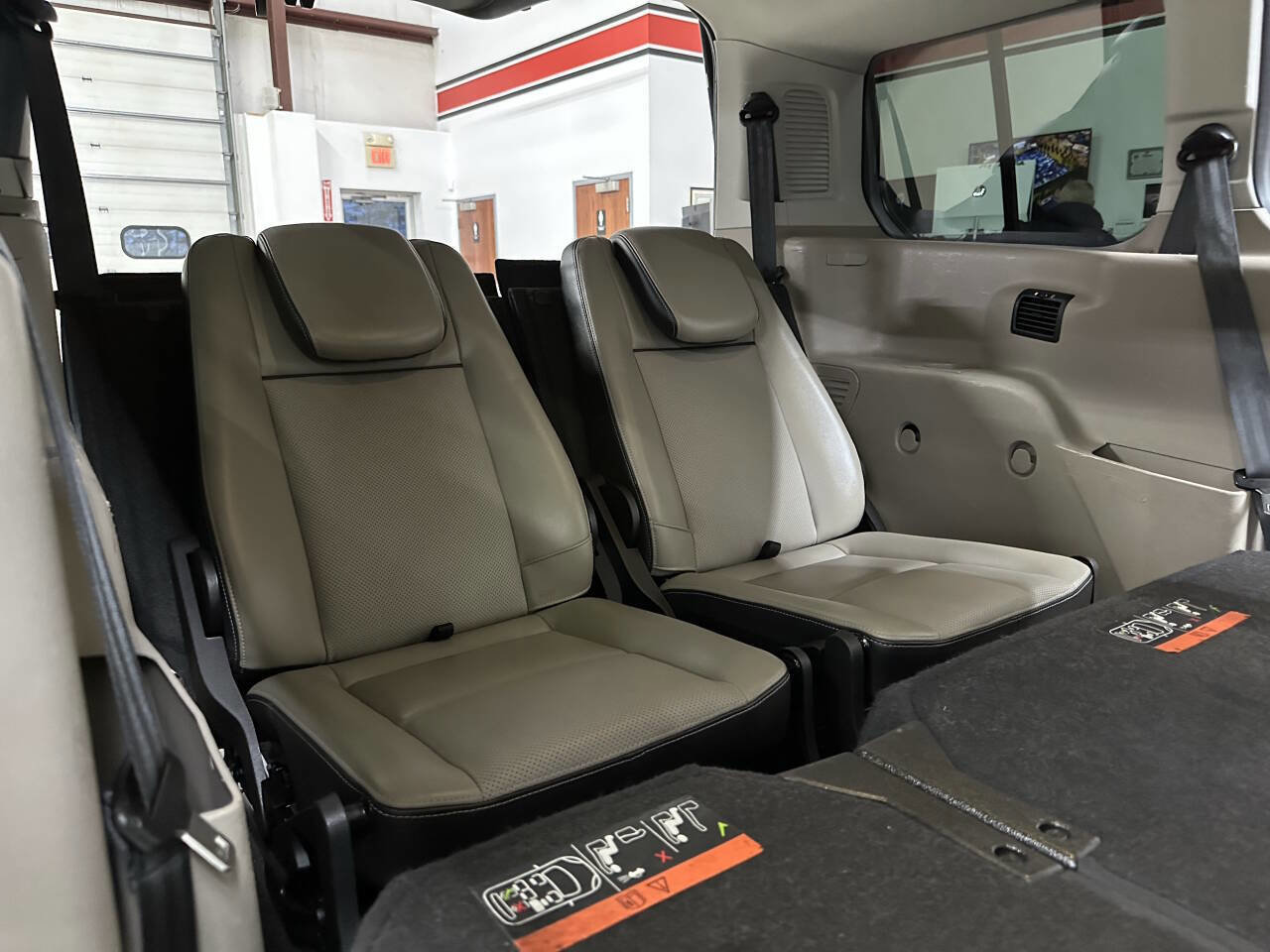 Used 2014 Ford Transit Connect Titanium FWD image 14