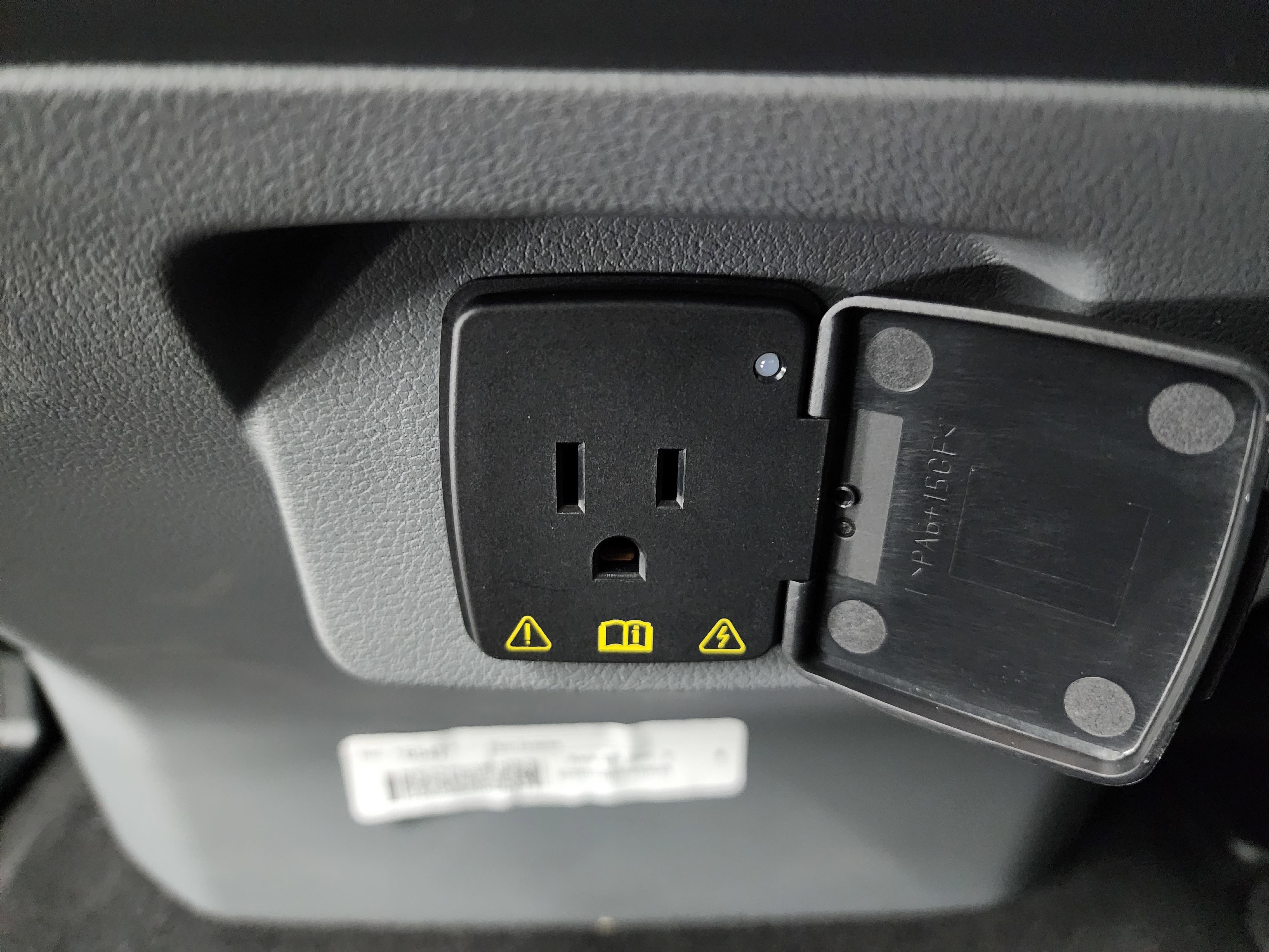 Used 2025 Ford F250 XLT w/ Black Appearance Package image 39