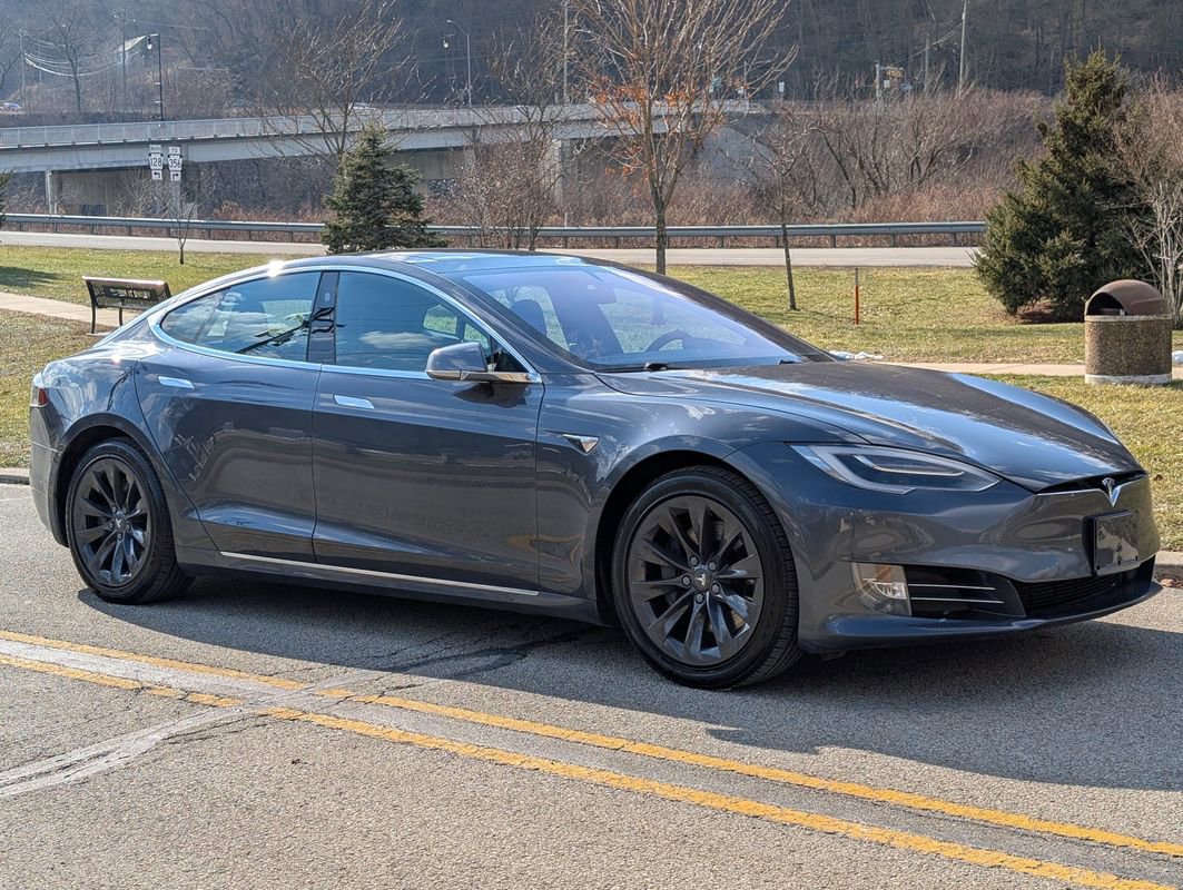 Used 2018 Tesla Model S 100D image 3