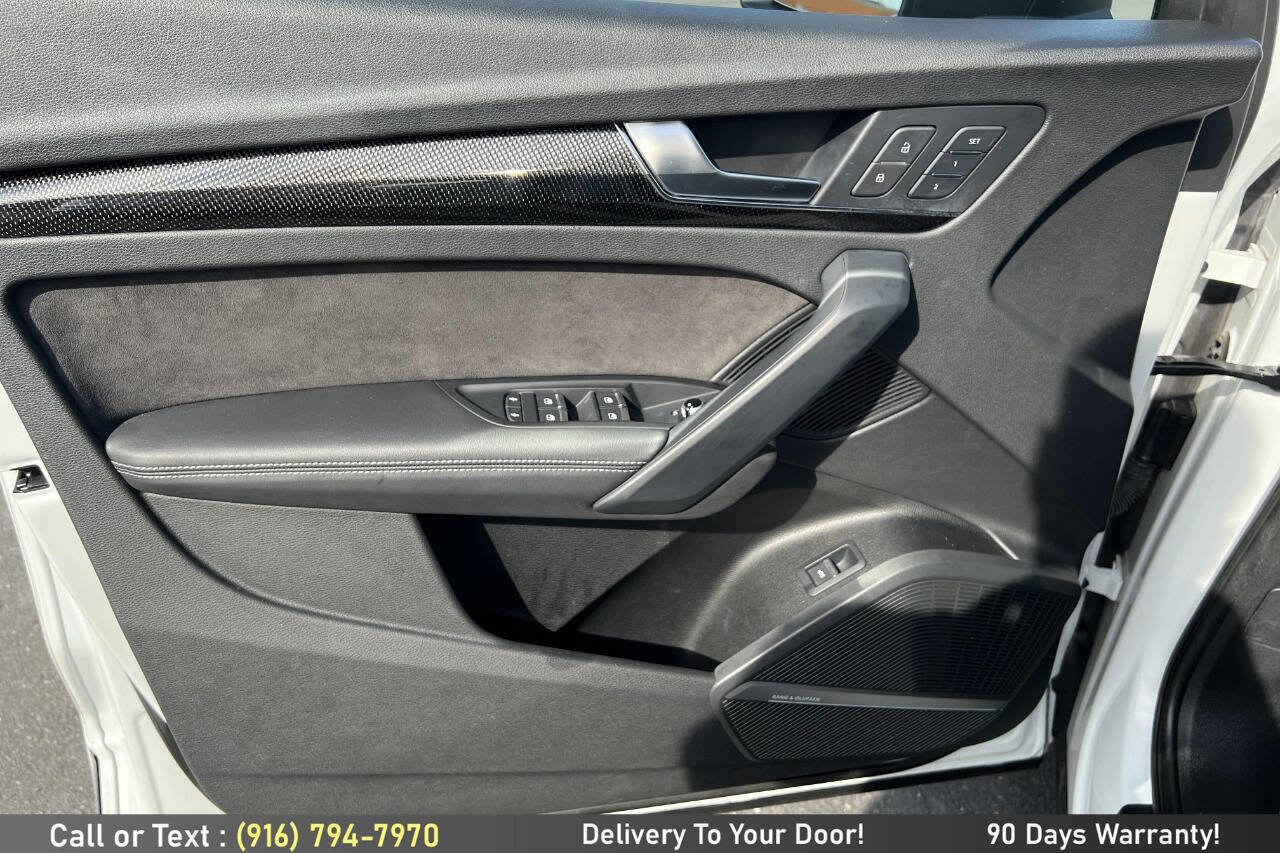 Used 2019 Audi SQ5 Premium Plus w/ Premium Plus Package AWD/4WD image 18