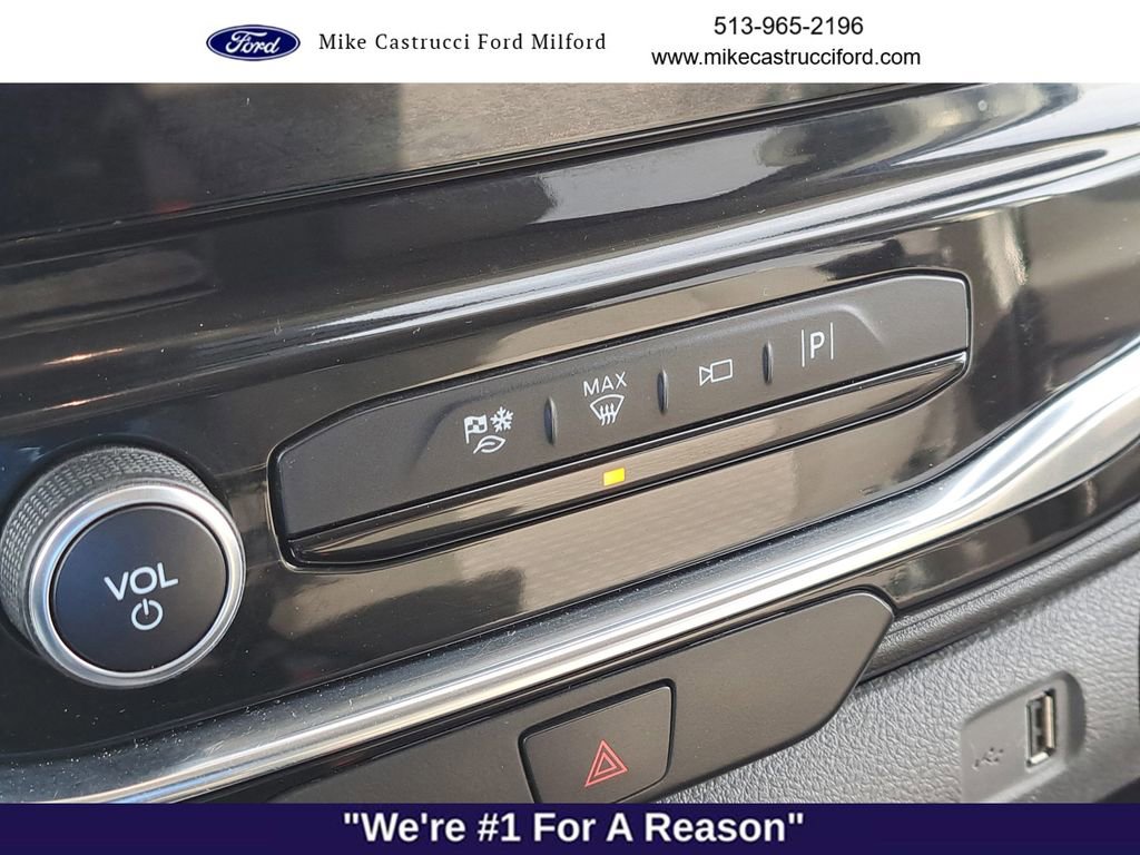 Used 2023 Ford Transit 350 XLT image 18