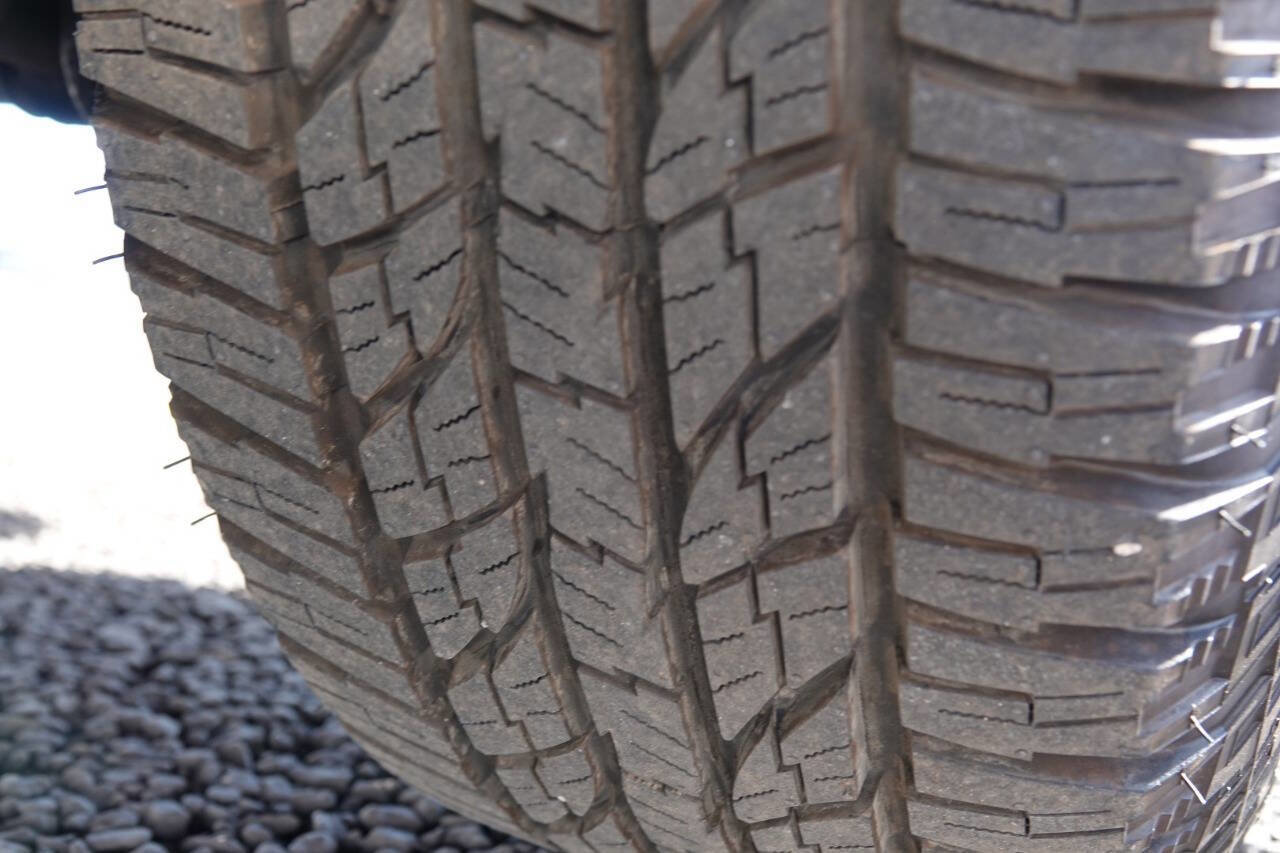 Used 2002 Toyota Land Cruiser AWD/4WD image 52