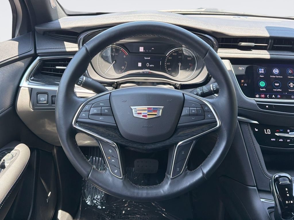 Certified 2023 Cadillac XT5 Premium Luxury FWD image 8