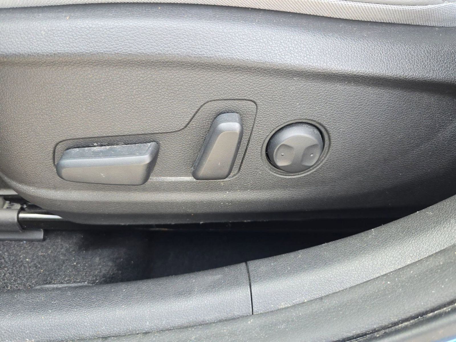 Used 2020 Hyundai Kona Ultimate w/ Cargo Package image 12