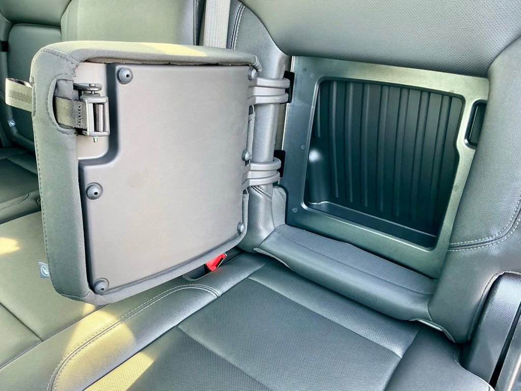 Used 2025 Chevrolet Silverado 1500 LTZ image 30