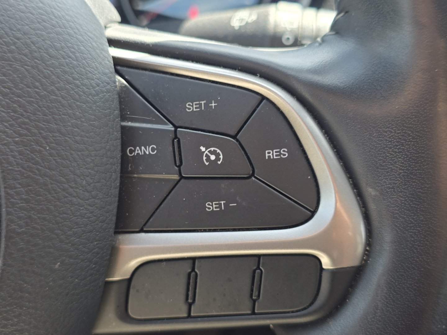 Used 2021 Jeep Compass Latitude AWD/4WD image 29
