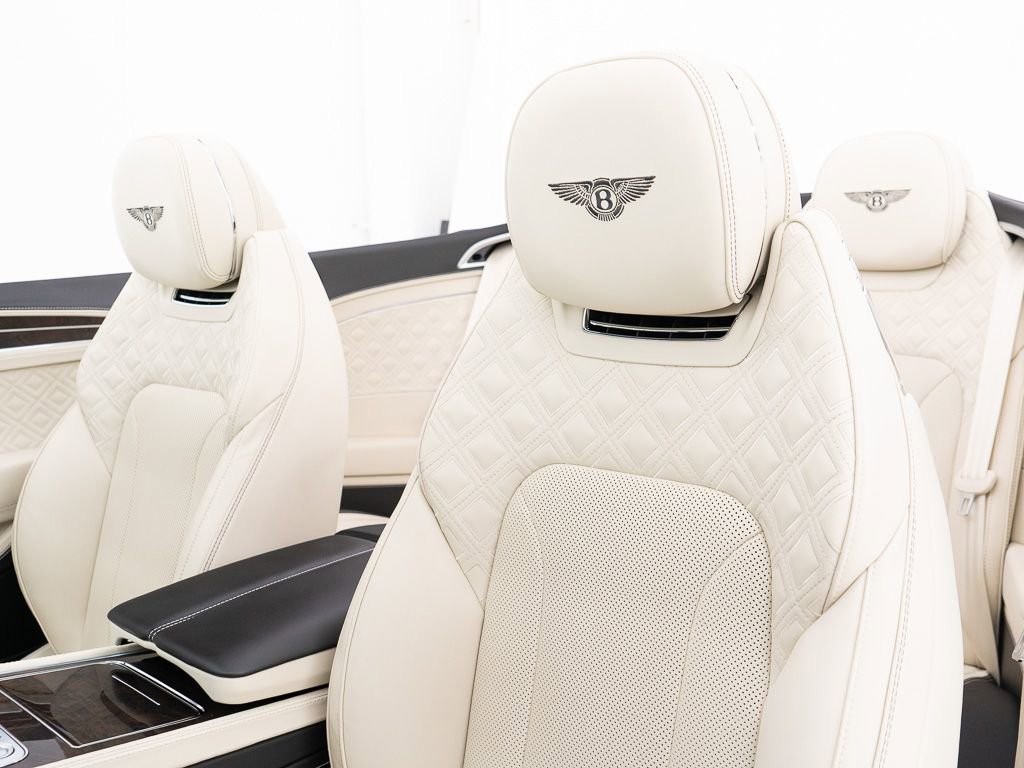 Certified 2023 Bentley Continental GT Azure AWD/4WD image 24