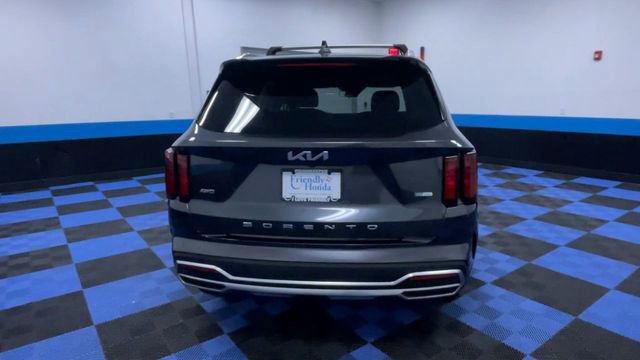 Used 2022 Kia Sorento EX w/ Panoramic Sunroof Package AWD/4WD image 7