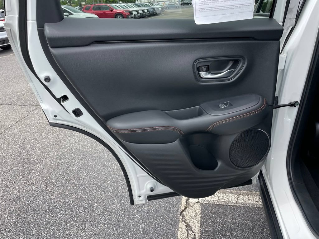 Certified 2025 Honda HR-V Sport image 38