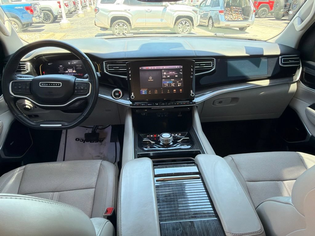 Used 2022 Jeep Wagoneer Series III w/ Premium Group I AWD/4WD image 19