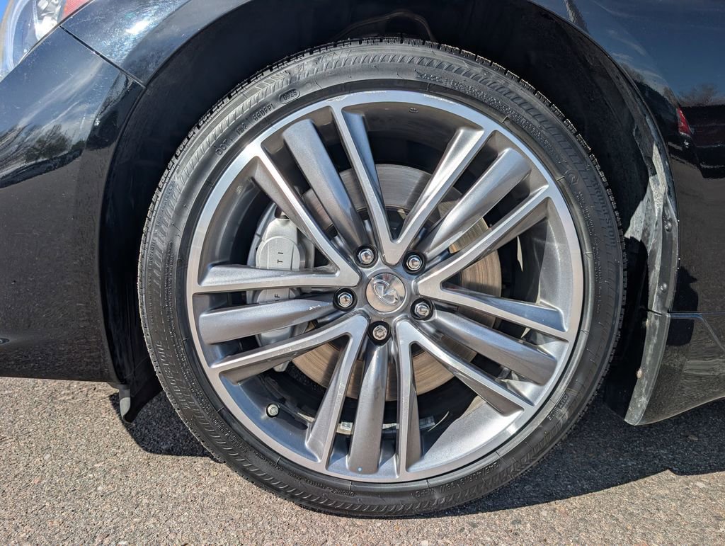 Used 2015 INFINITI Q50 AWD w/ Technology Package image 12