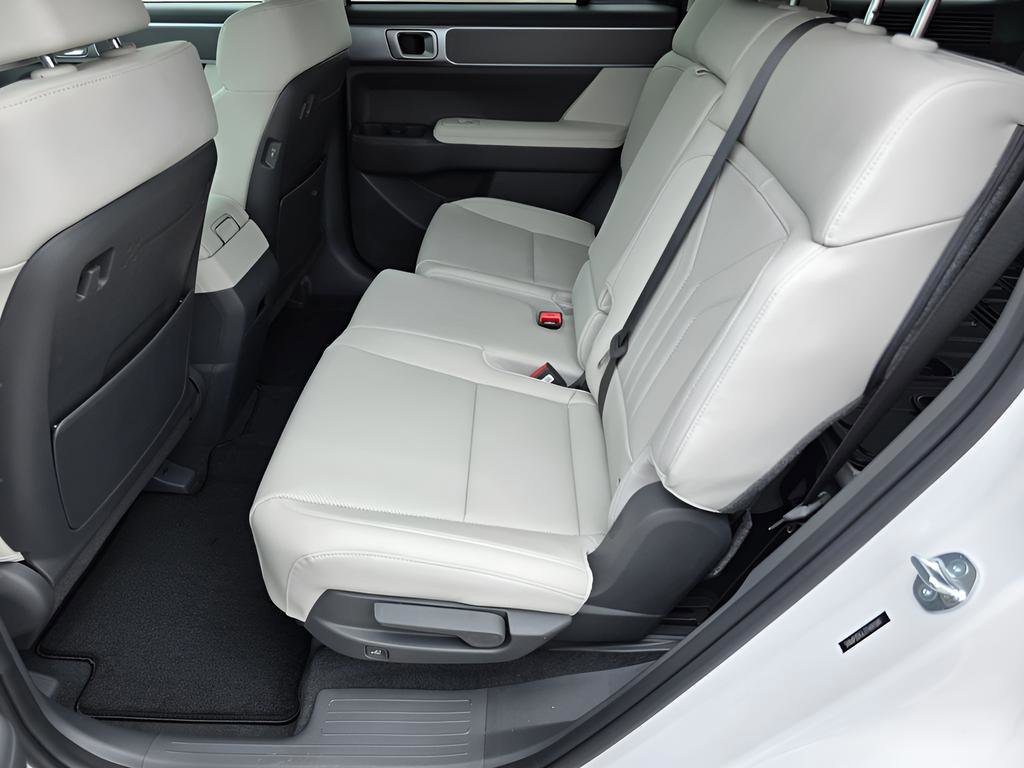 New 2026 Hyundai Santa Fe SEL AWD/4WD image 11