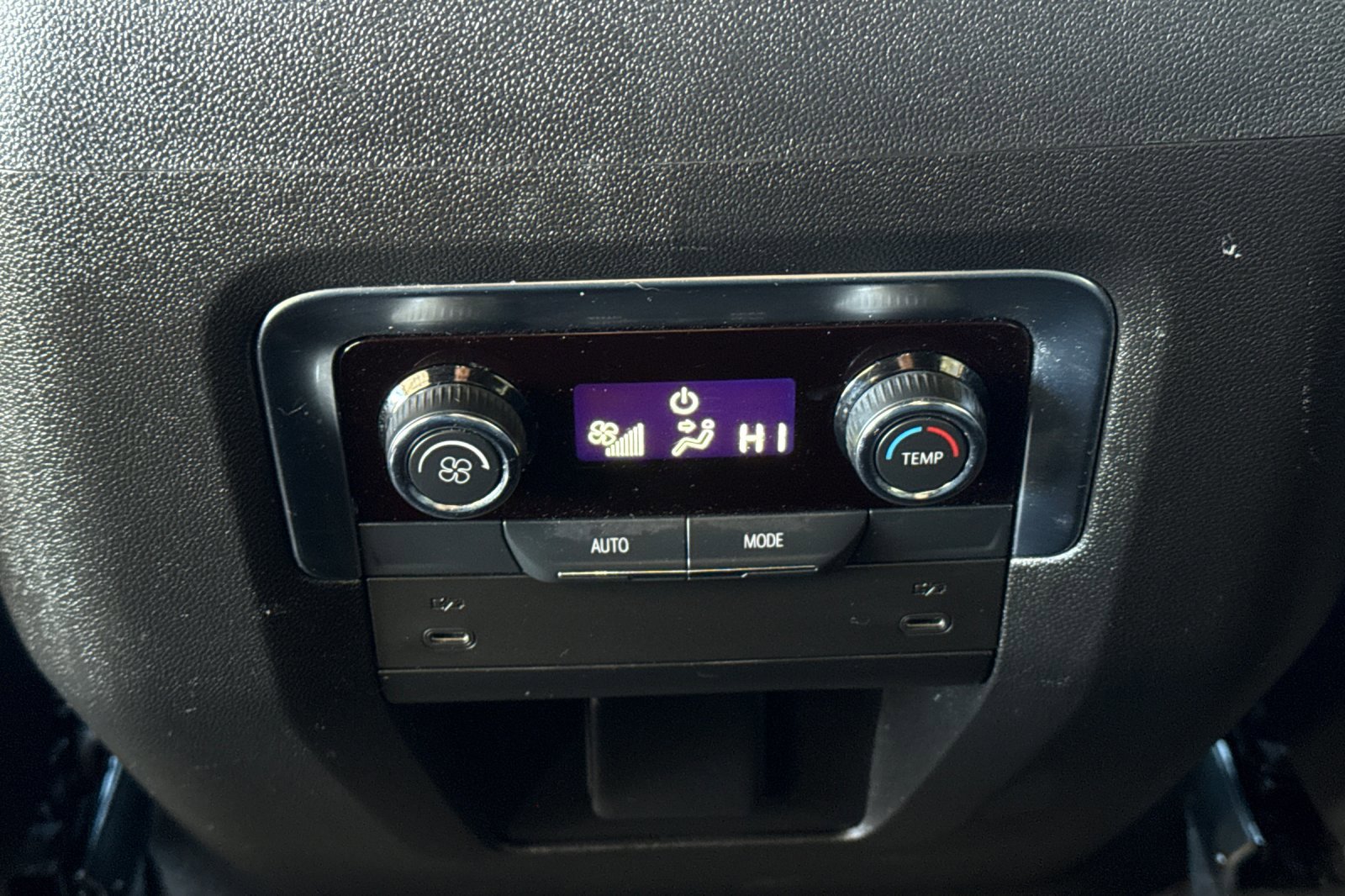 Used 2025 Chevrolet Tahoe Z71 image 16