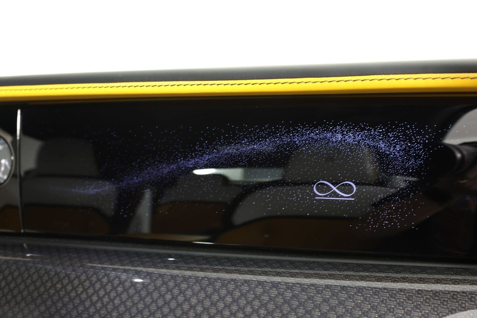 New 2025 Rolls-Royce Spectre Black Badge image 26