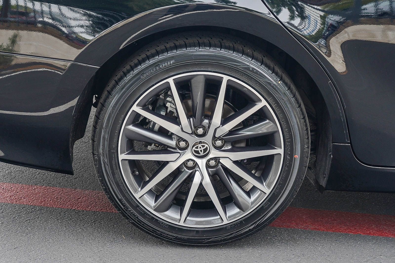 Certified 2024 Toyota Camry XLE w/ Navigation Package image 13