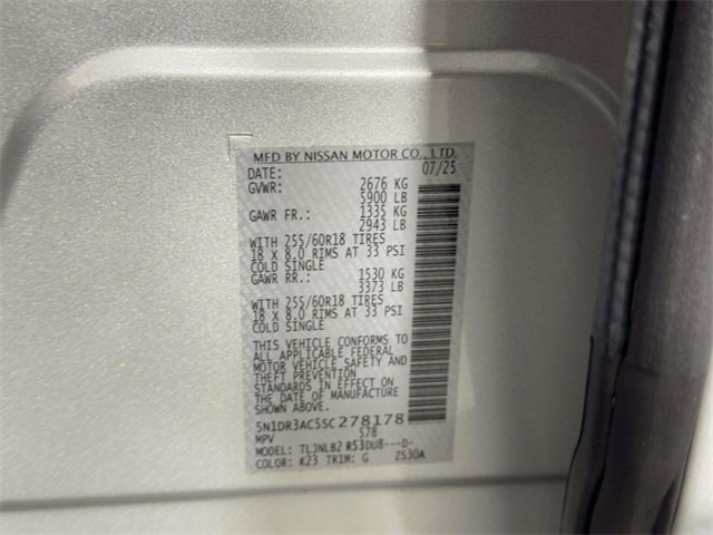 Used 2025 Nissan Pathfinder S image 16