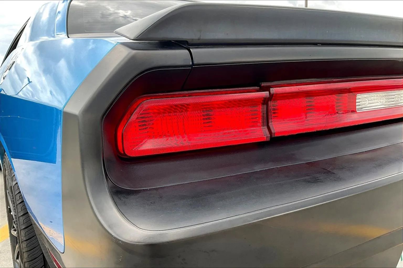 Used 2010 Dodge Challenger SRT8 w/ SRT Option Group II RWD image 23