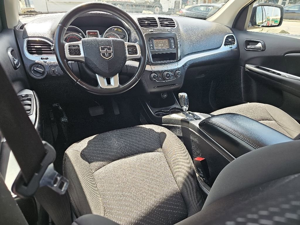 Used 2018 Dodge Journey SE AWD/4WD image 21
