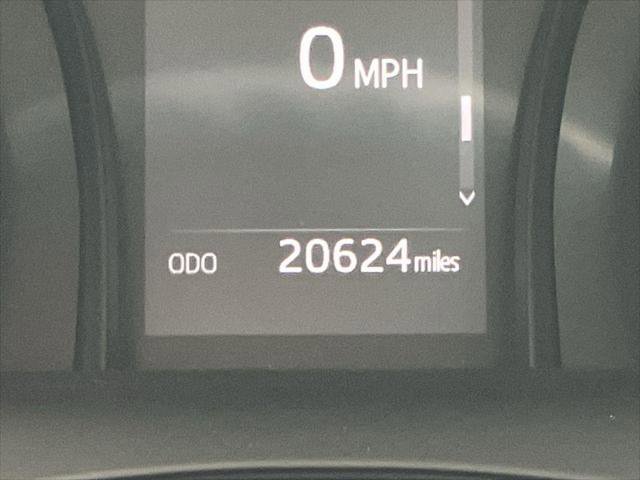 Certified 2020 Toyota Camry LE image 19