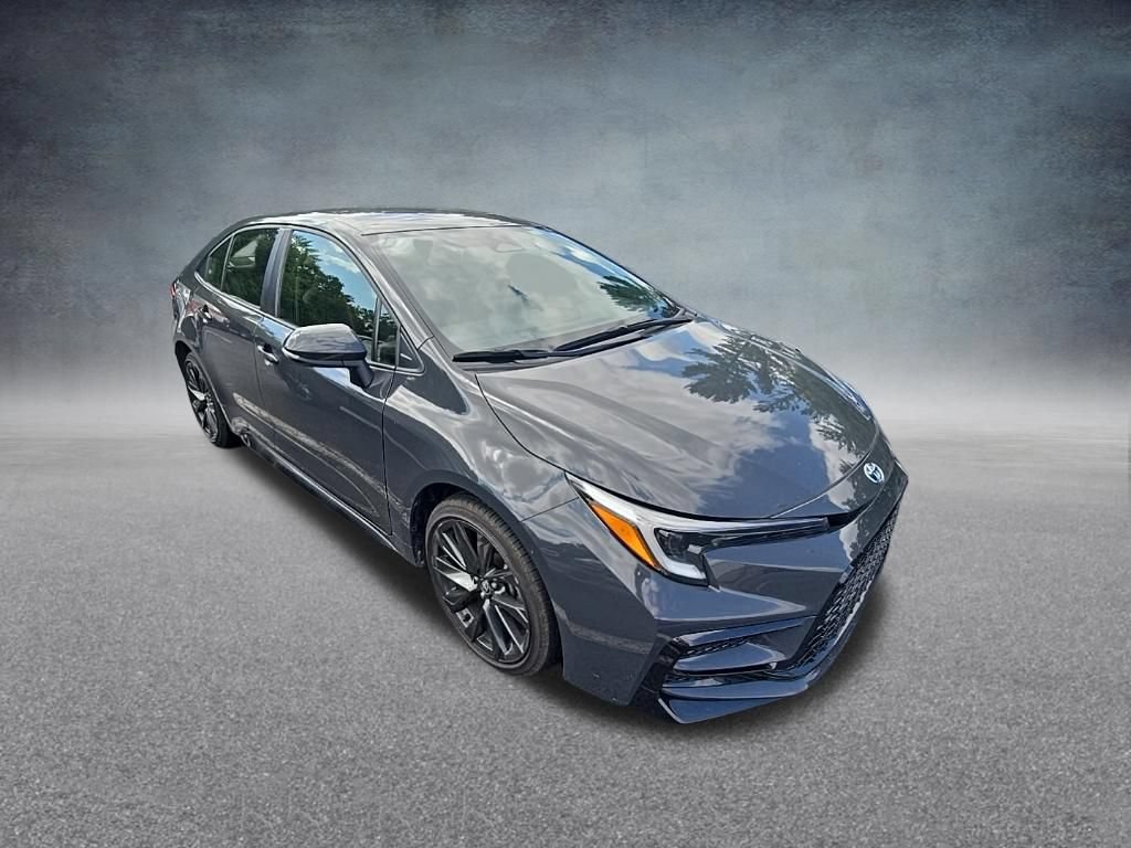 Used 2025 Toyota Corolla SE FWD image 2