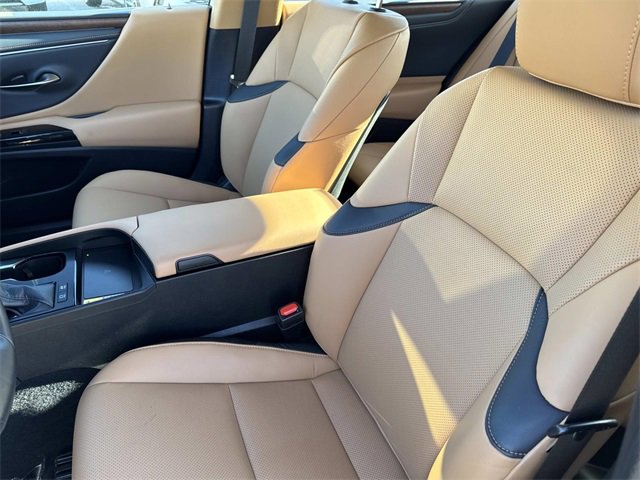 Certified 2025 Lexus ES 300h F Sport image 20