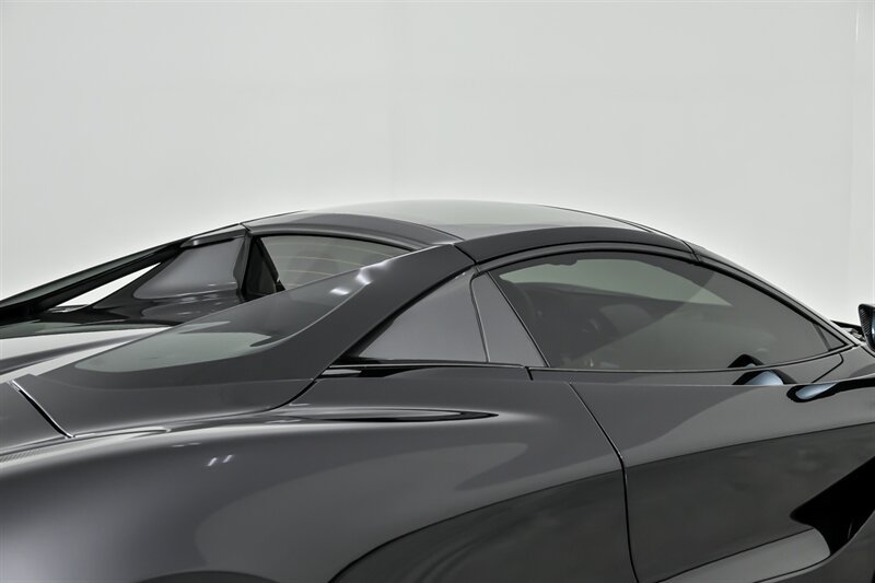 Used 2020 McLaren 720S Spider RWD image 40