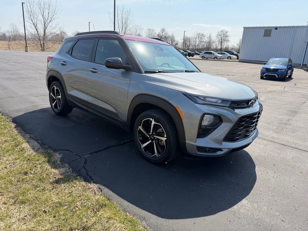 Used 2023 Chevrolet TrailBlazer RS w/ Sun and Liftgate Package image 6