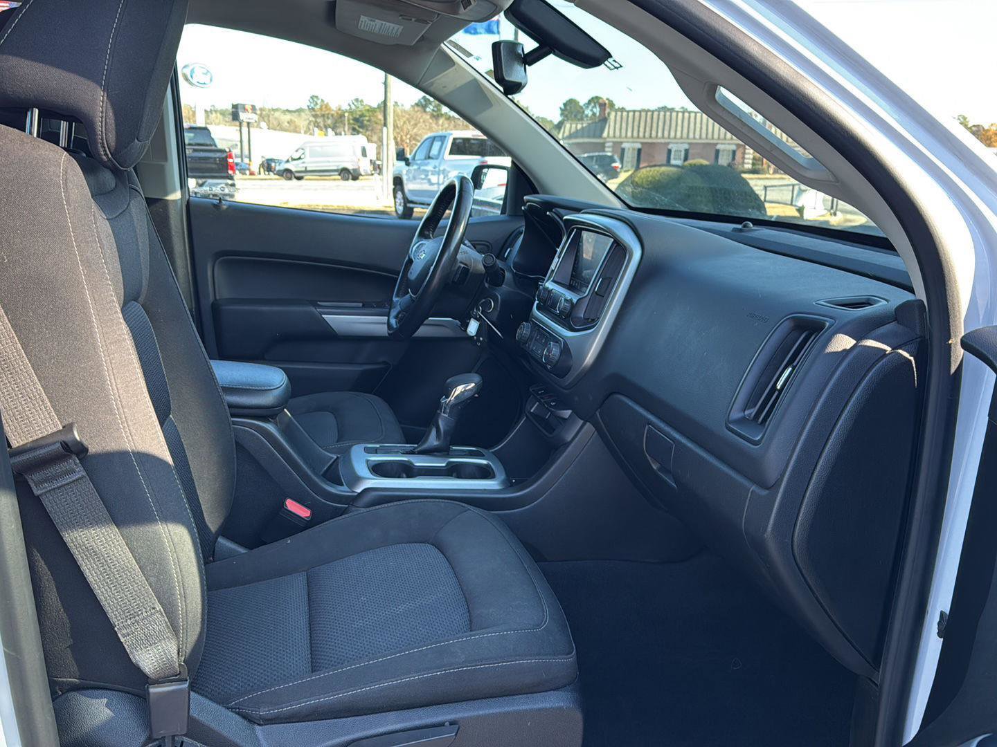 Certified 2022 Chevrolet Colorado LT w/ LT Convenience Package image 10