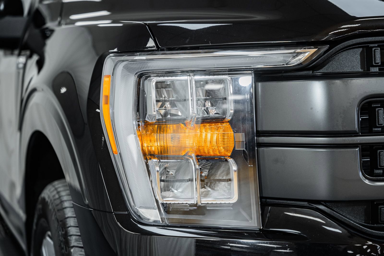 Certified 2023 Ford F150 Lariat image 13