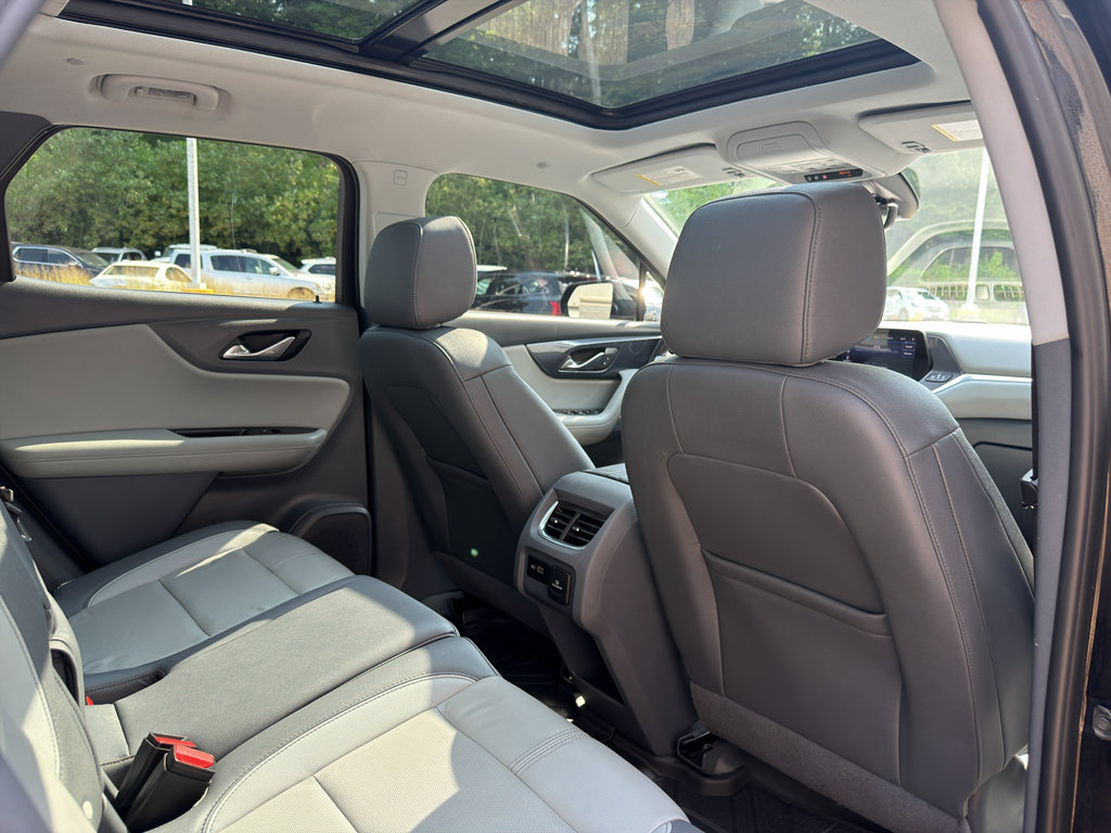 Used 2019 Chevrolet Blazer LT w/ Sun and Wheels Package FWD image 18