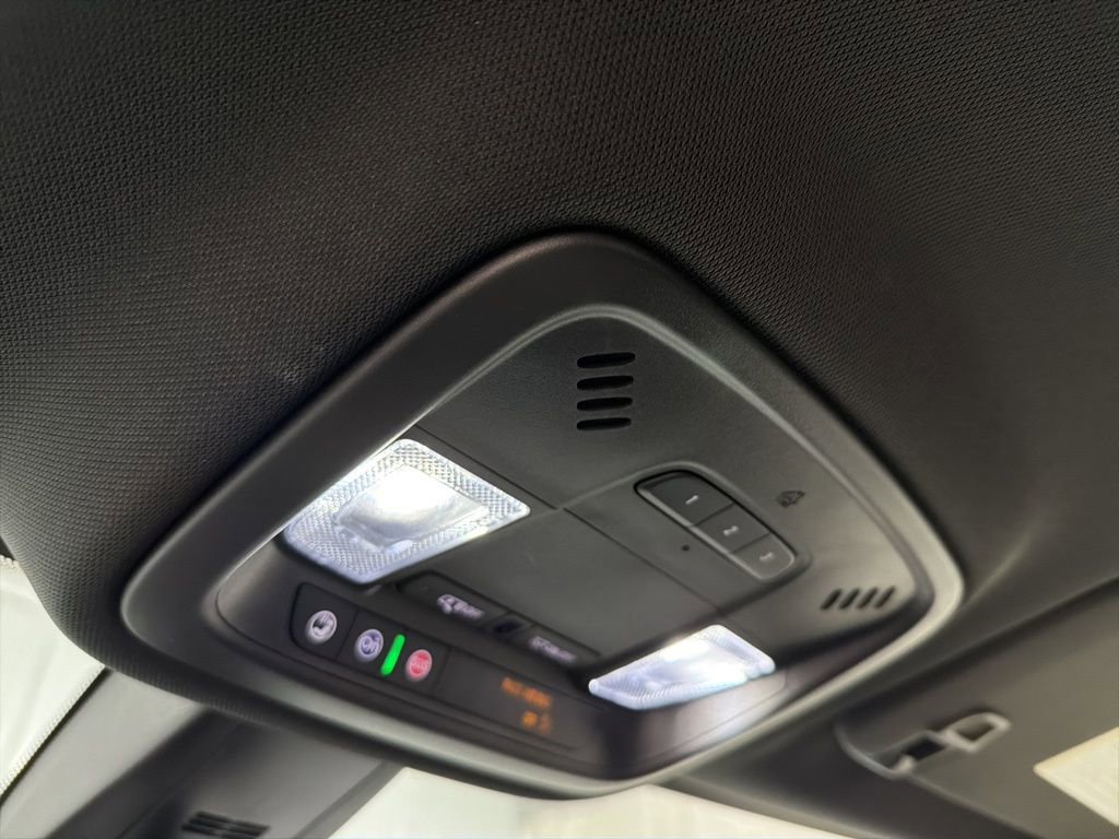 Used 2023 Chevrolet Traverse LT w/ LPO, Floor Liner Package image 33