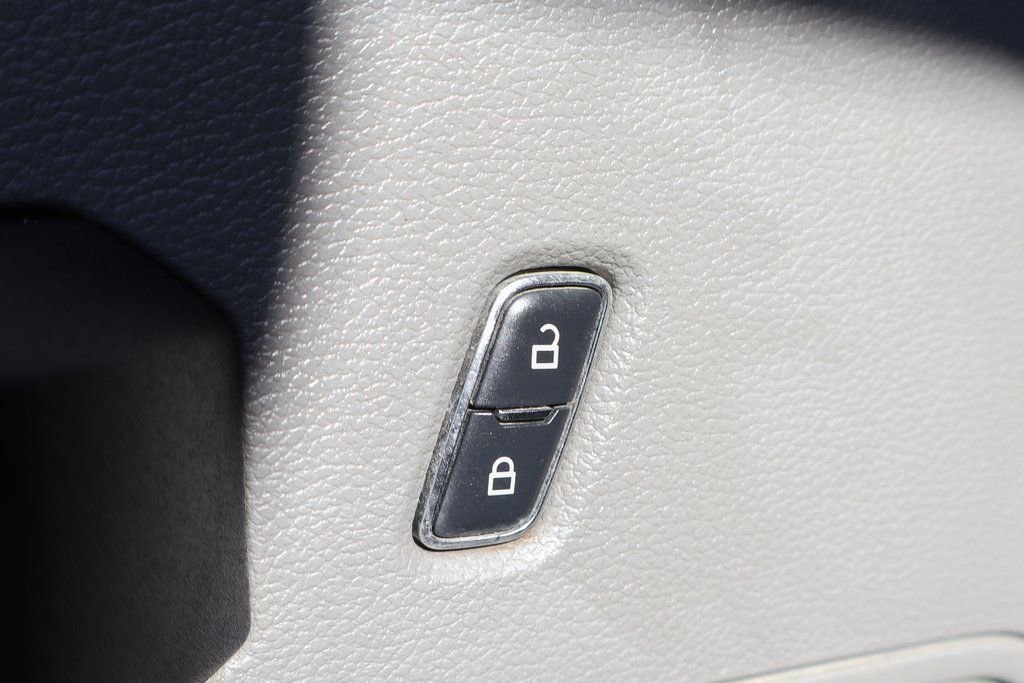Used 2018 Ford F350 XL w/ Power Equipment Group image 15