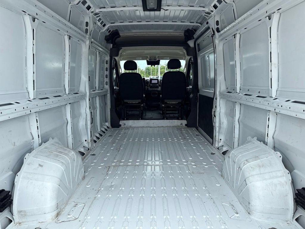 Used 2025 RAM ProMaster 2500 w/ Convenience Group FWD image 18