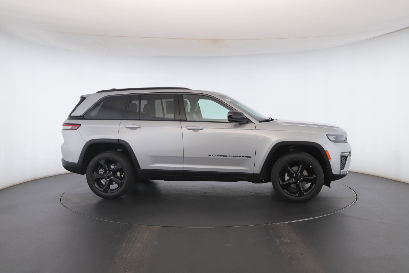 New 2026 Jeep Grand Cherokee Limited w/ Limited Altitude Package image 20