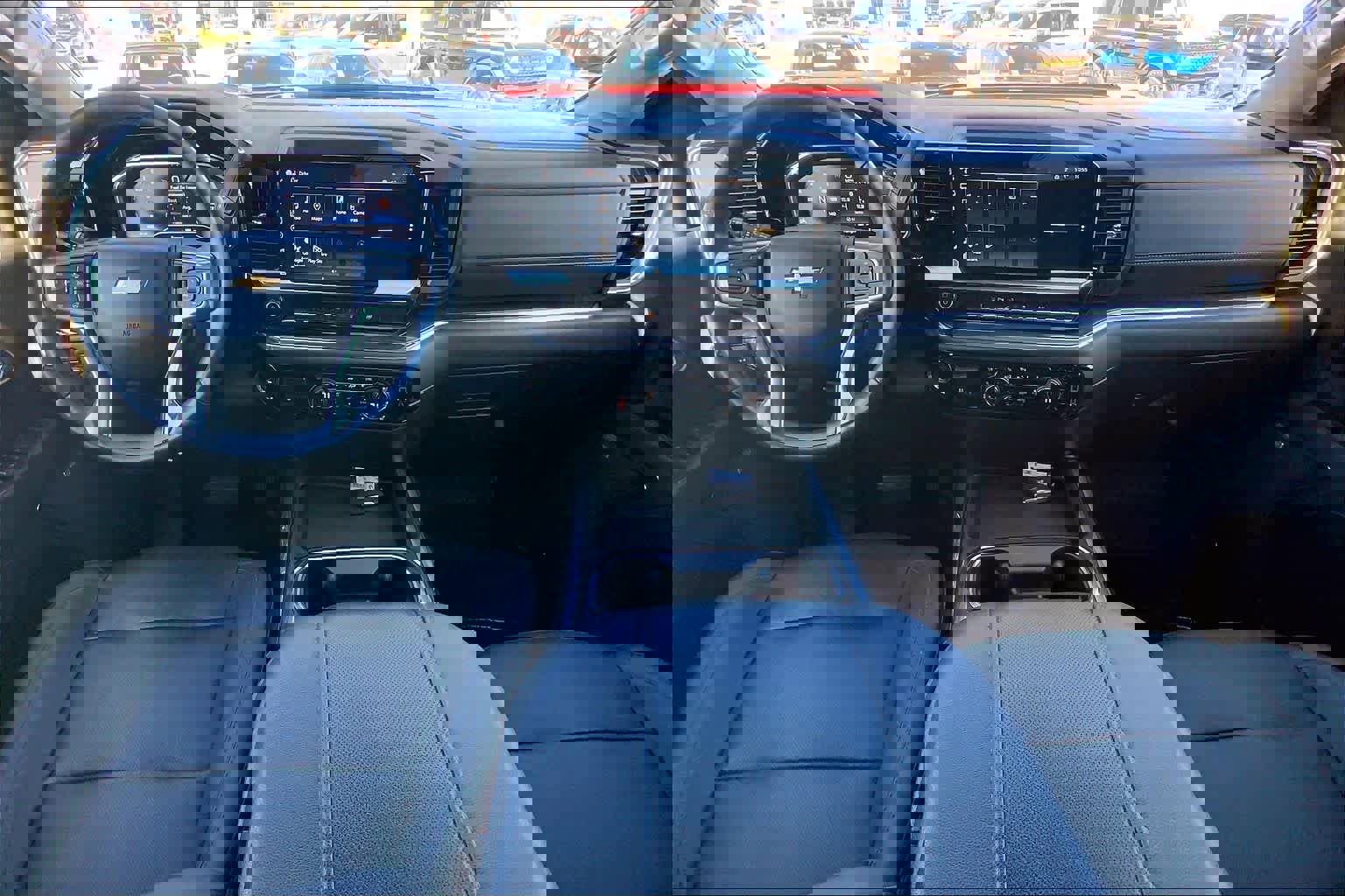 Used 2024 Chevrolet Silverado 2500 LTZ w/ LTZ Convenience Package image 15