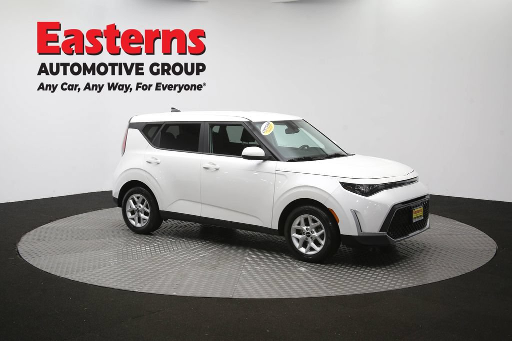 Used 2024 Kia Soul LX w/ Option Group 015 FWD image 47