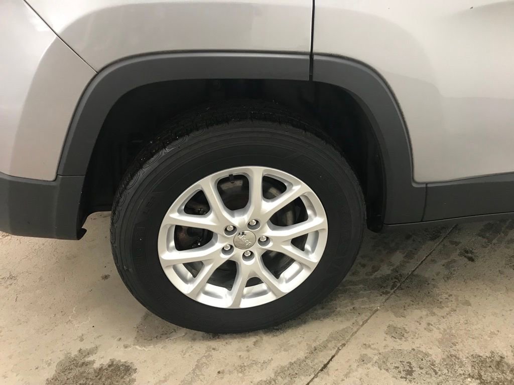 Used 2014 Jeep Cherokee Latitude image 43