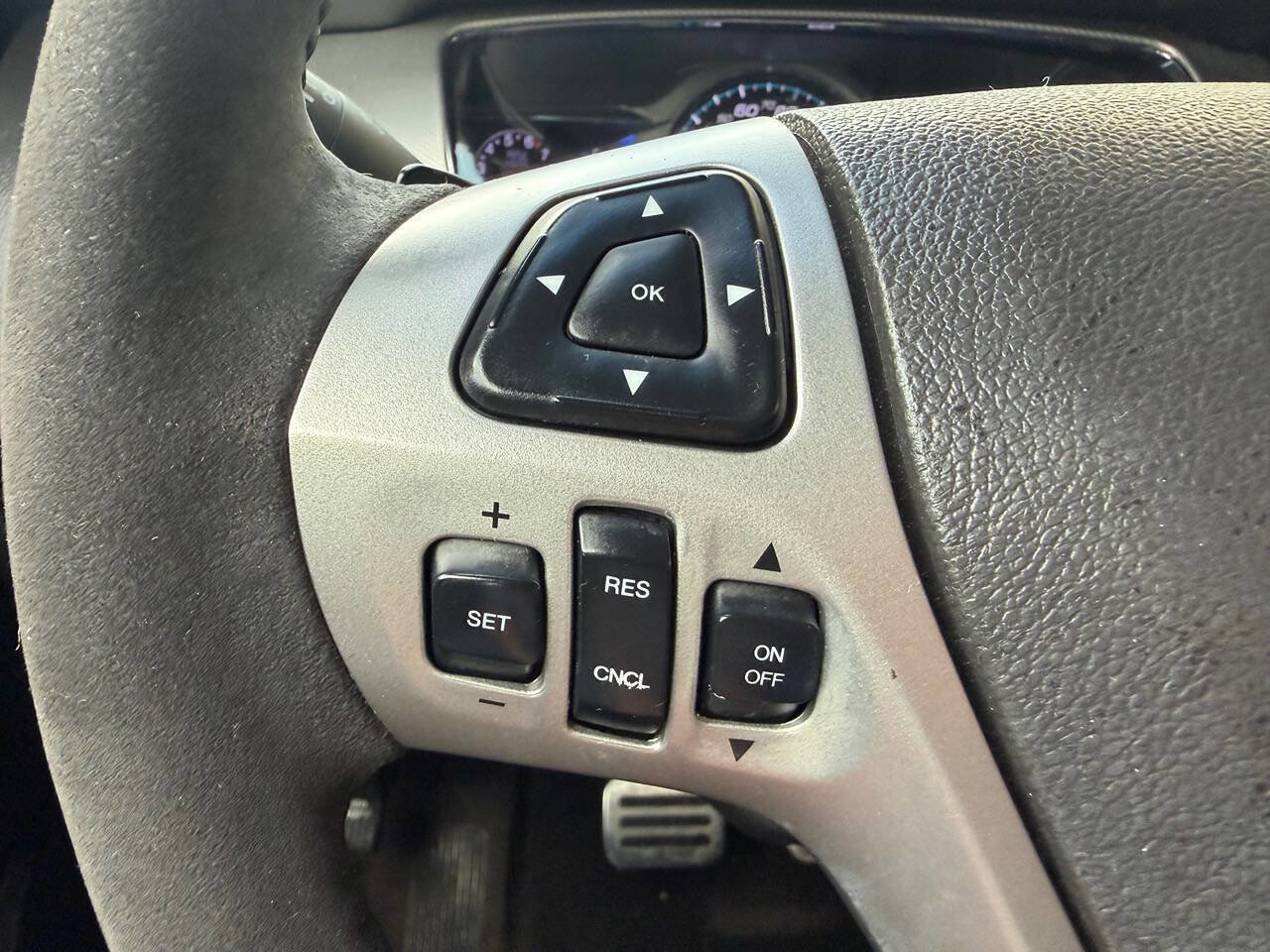 Used 2013 Ford Taurus SHO image 27