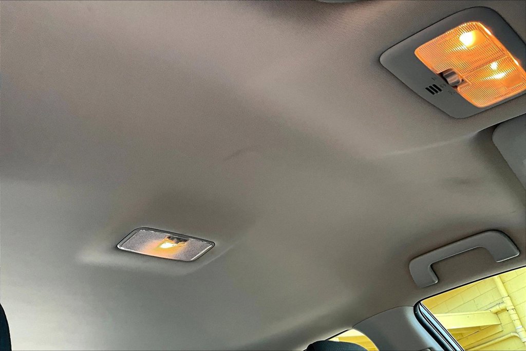 Used 2016 Toyota Corolla L FWD image 15