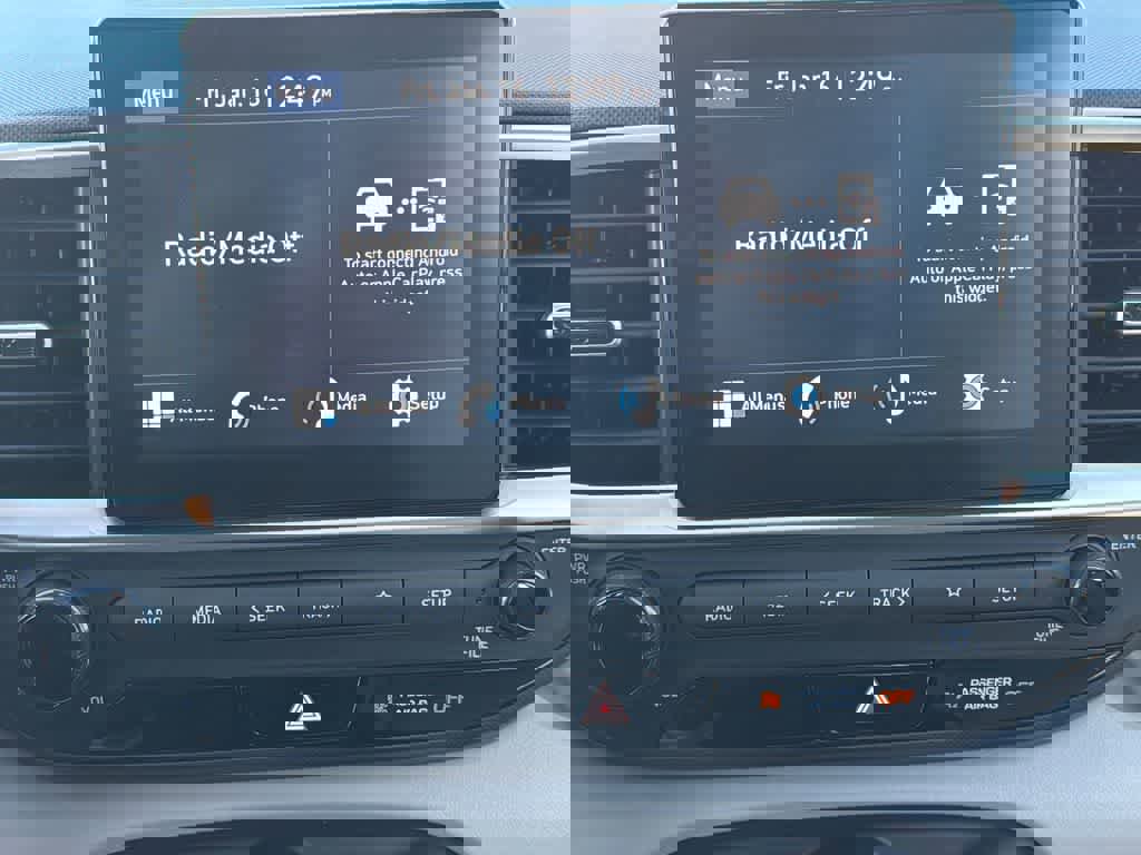 Used 2023 Hyundai Venue SEL image 26