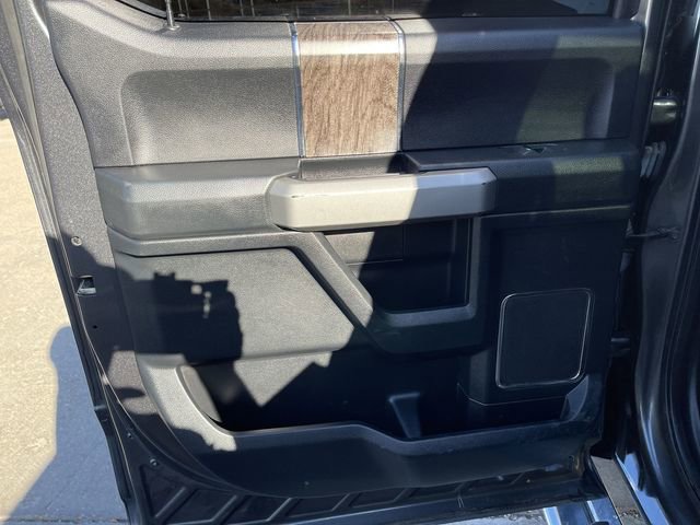 Used 2019 Ford F350 Lariat w/ Chrome Package image 12