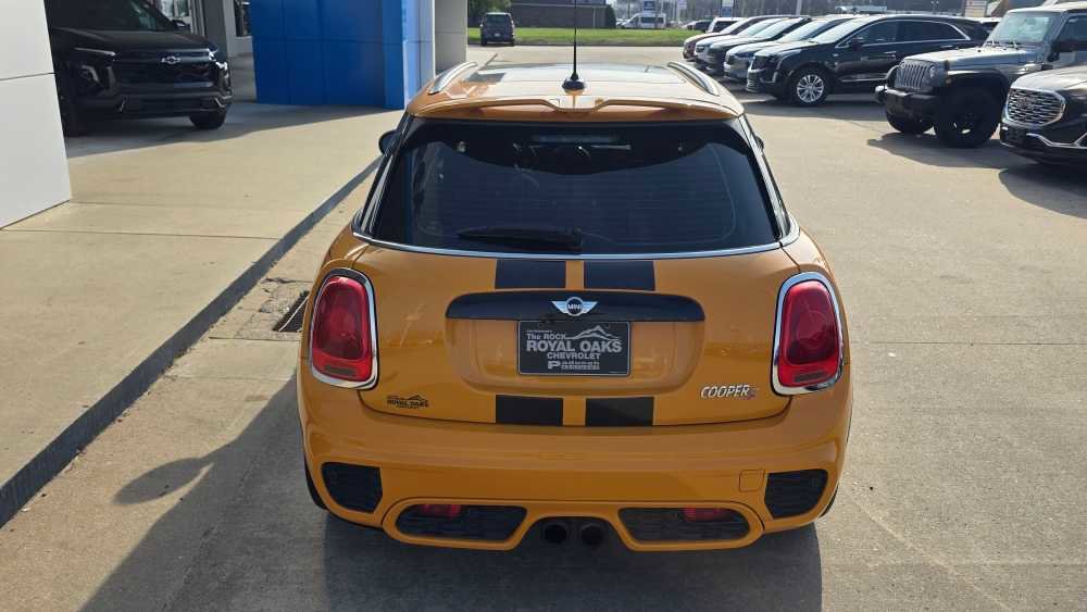 Used 2016 MINI Cooper S image 4