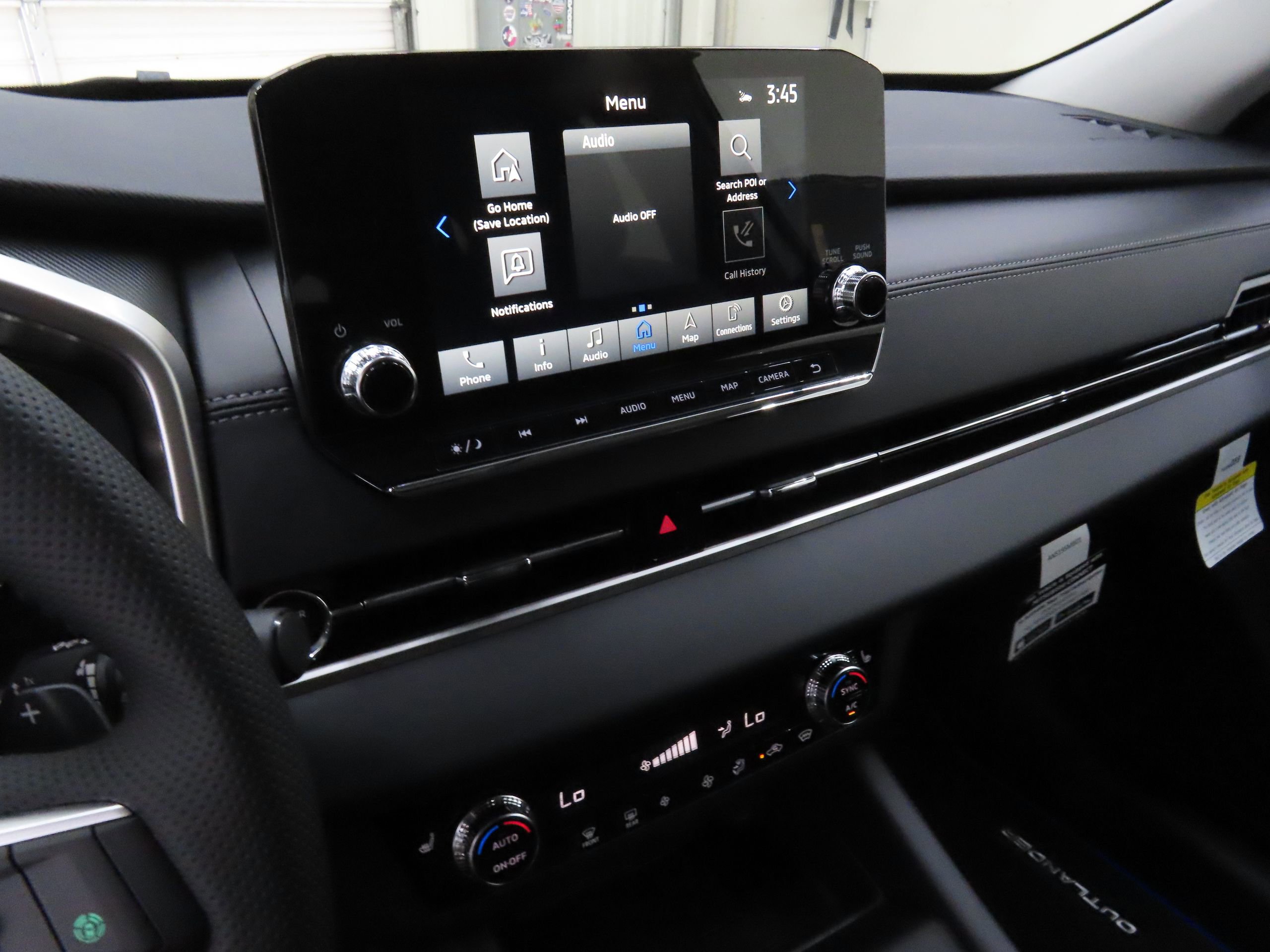 New 2025 Mitsubishi Outlander SE image 15