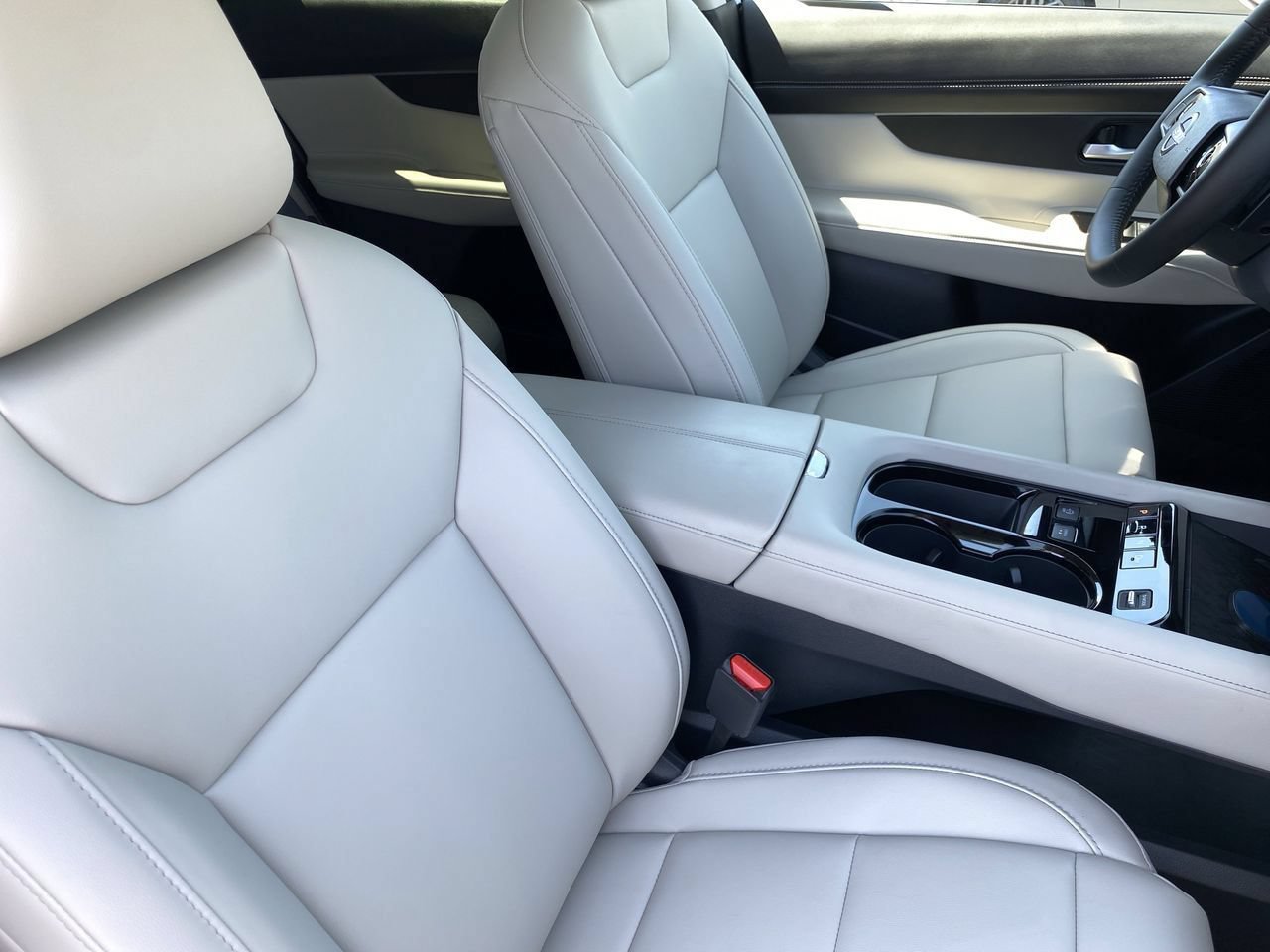 New 2026 Nissan Murano SV AWD/4WD image 11