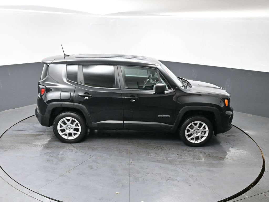 Used 2023 Jeep Renegade Latitude image 38