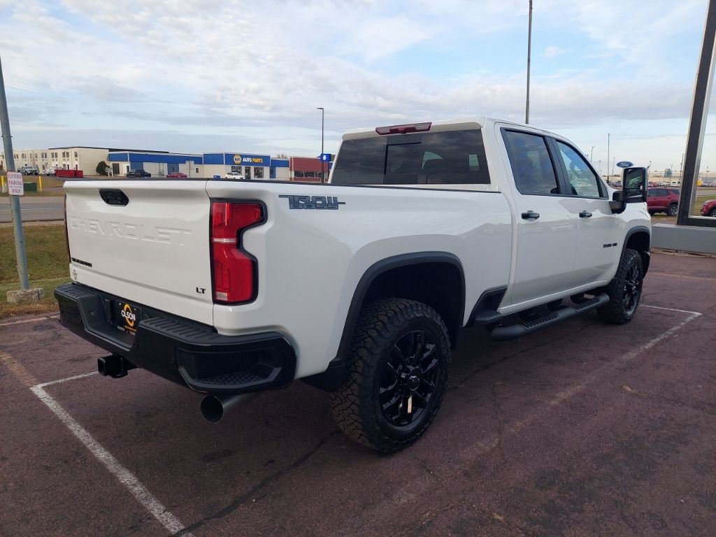 New 2026 Chevrolet Silverado 3500 LT w/ Trail Boss Package image 6
