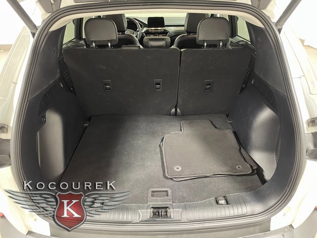 Used 2022 Ford Escape Titanium image 24