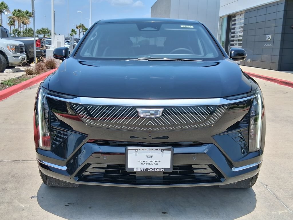 New 2026 Cadillac Optiq Luxury 1 RWD image 2